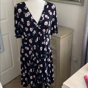 Torrid stretchy floral dress